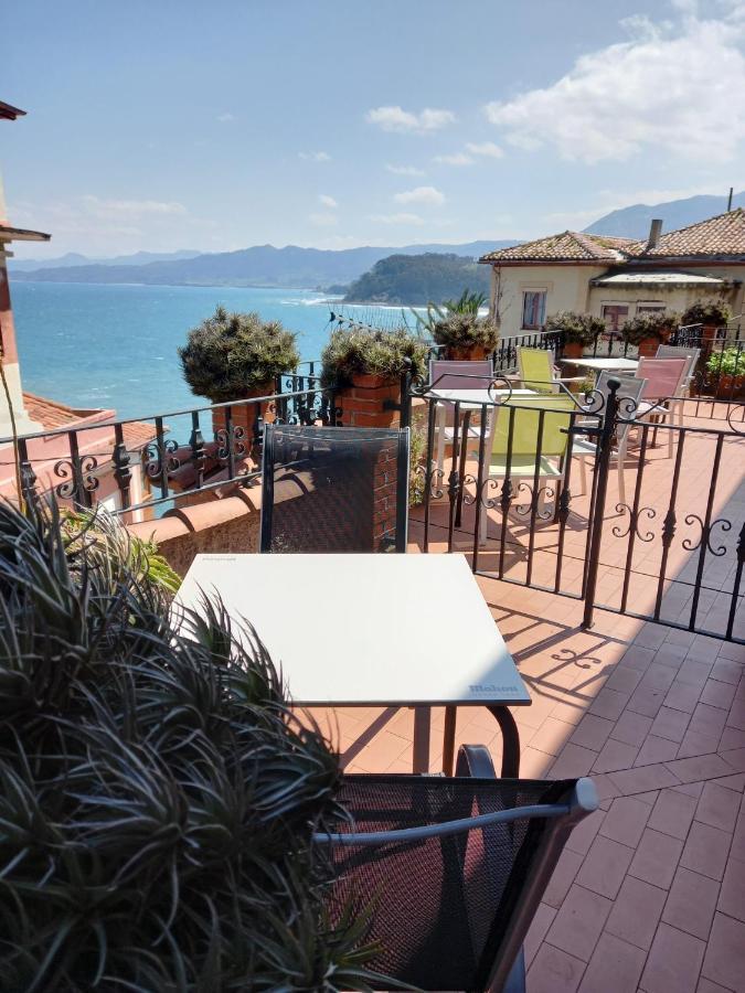 Hotel Eutimio LLlastres Exterior foto